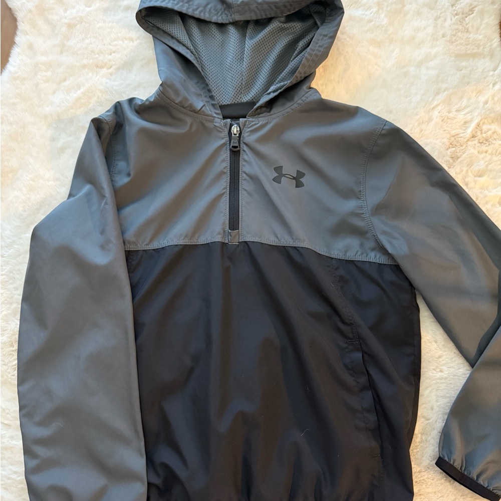Under Armour YSM 1/4 zip rain/wind breaker sackpack backpack